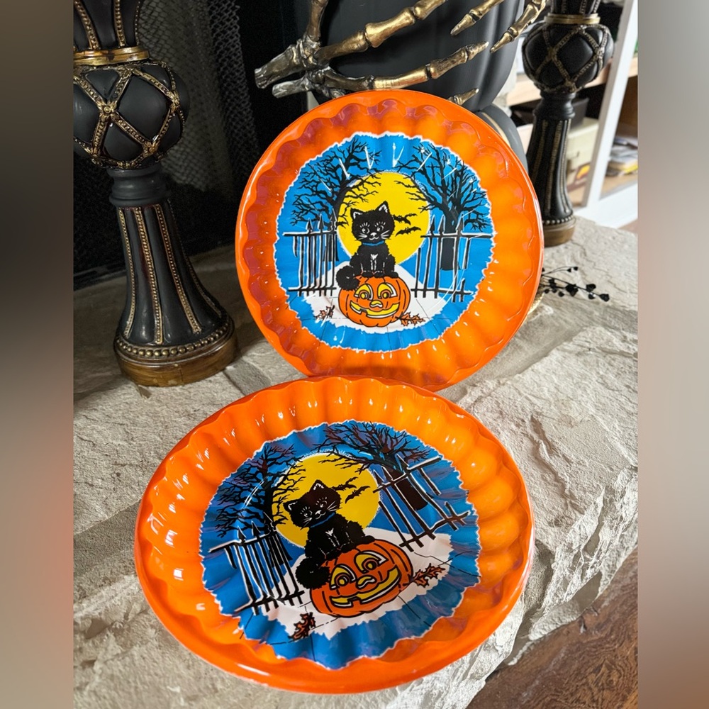 Berman Industries Vintage Halloween Plastic Bowls‎